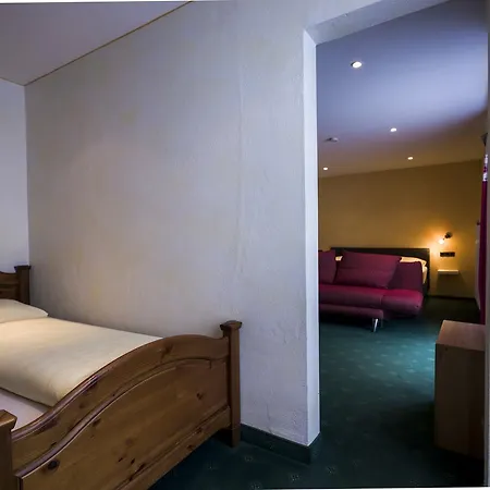 Frank Simon Hotel
